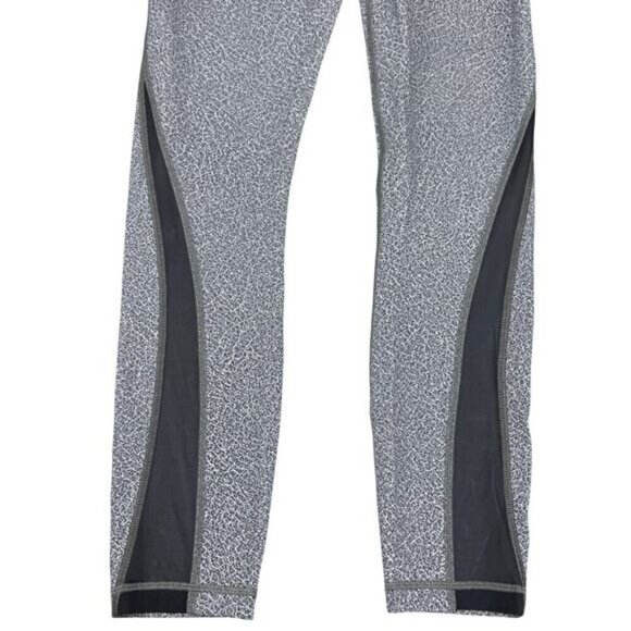 Lululemon Train Times 7/8 Pant *25" Fractal Alpine White Black / Black Size 4 - Picture 7 of 9